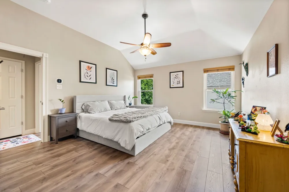 2012 Collington Drive Roanoke, TX 76262