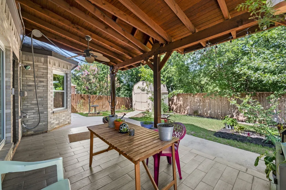 2012 Collington Drive Roanoke, TX 76262