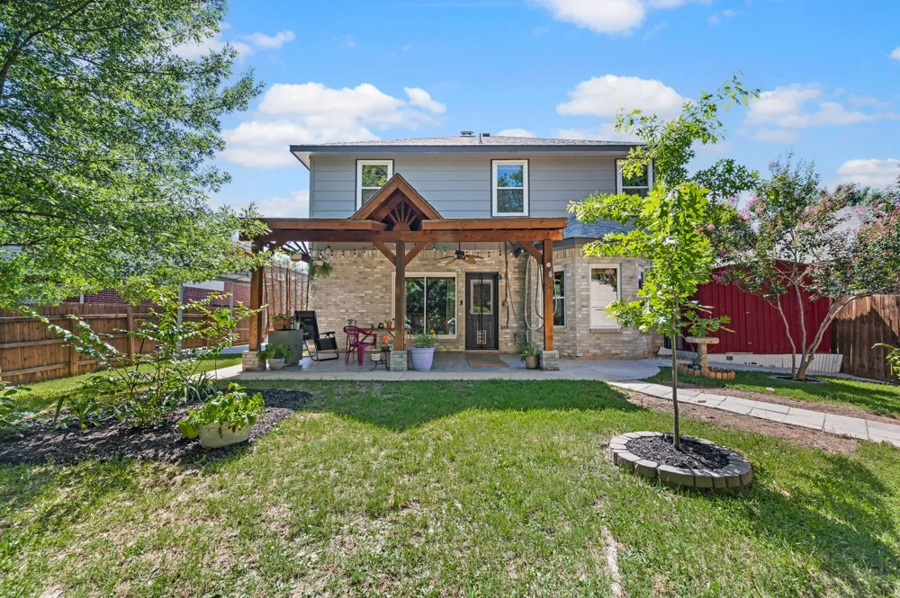 2012 Collington Drive Roanoke, TX 76262