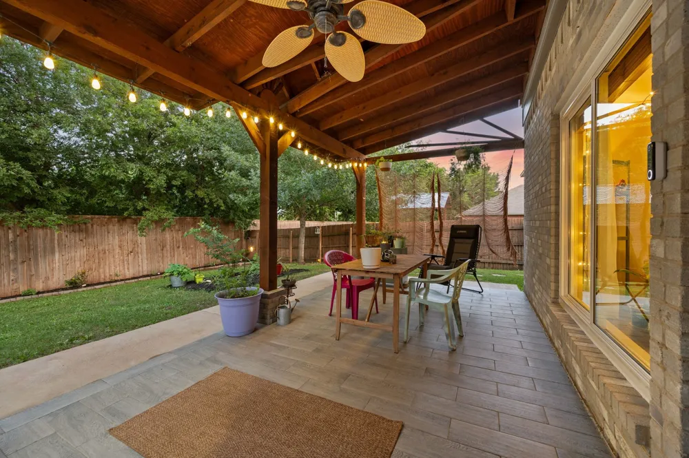 2012 Collington Drive Roanoke, TX 76262