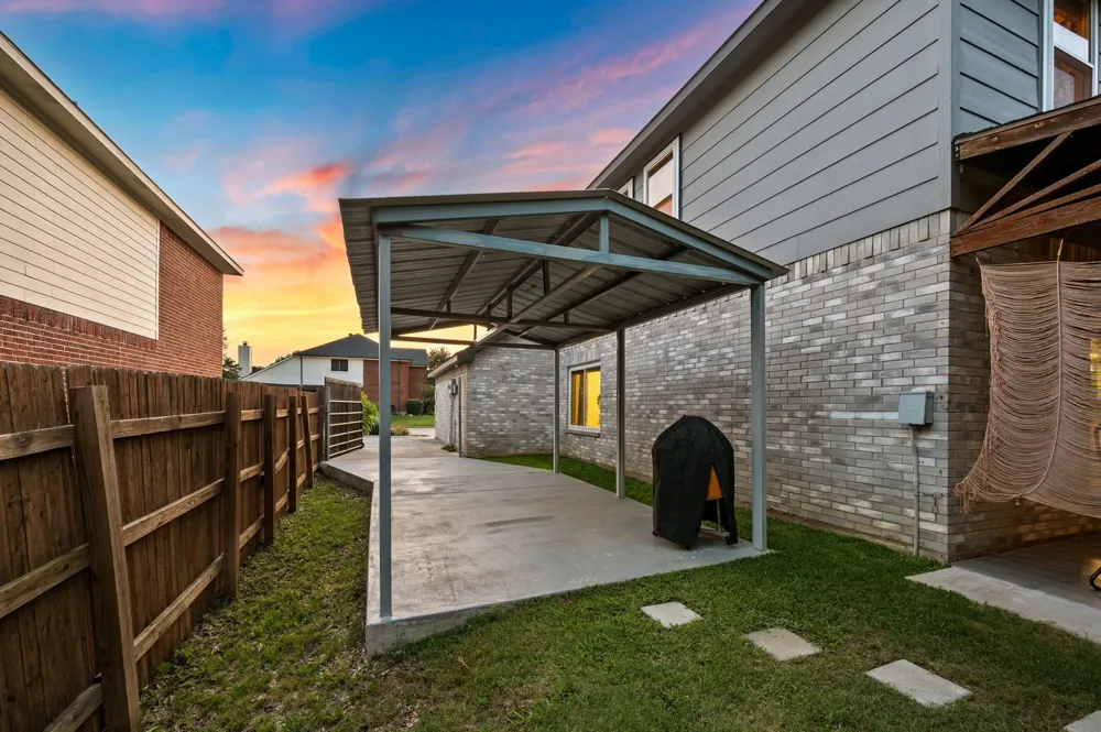 2012 Collington Drive Roanoke, TX 76262