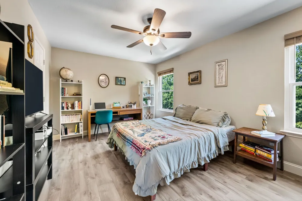 2012 Collington Drive Roanoke, TX 76262