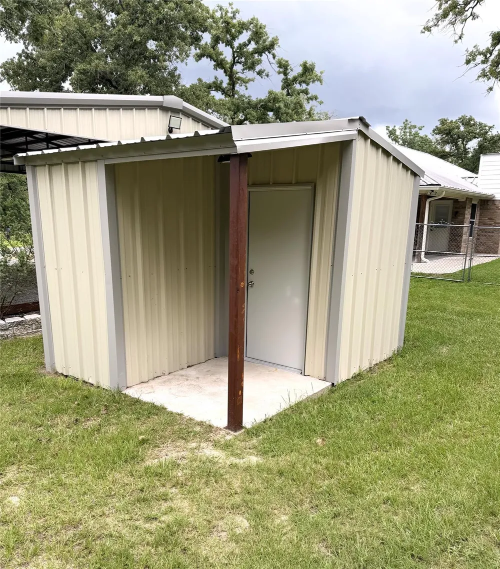 109 Private Road 916 Fairfield, TX 75840