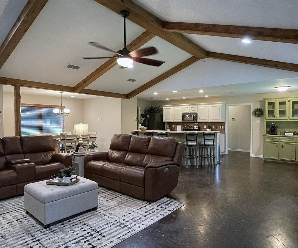 109 Private Road 916 Fairfield, TX 75840