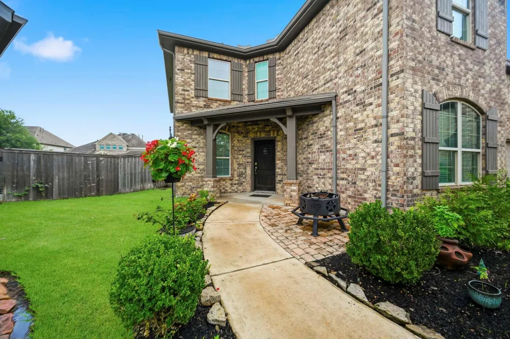 10870 Campbell Point Missouri City, TX 77459