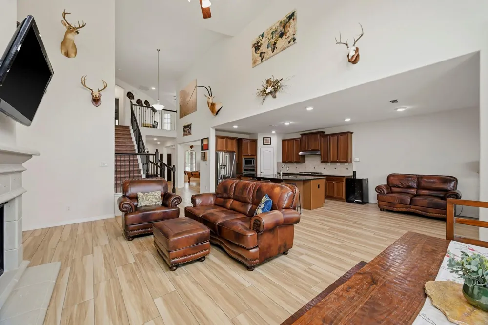 10870 Campbell Point Missouri City, TX 77459