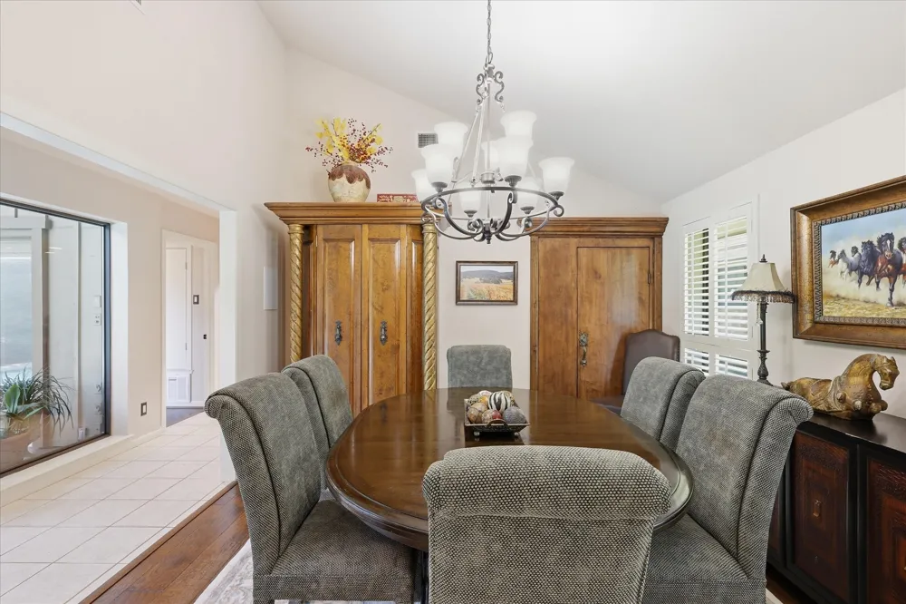16702 Village Lane Dallas, TX 75248