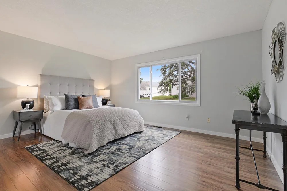 7440 Landau Curve Bloomington, MN 55438