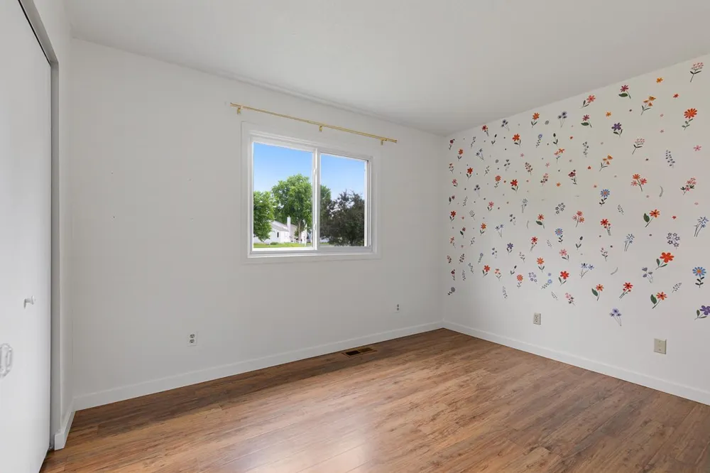 7440 Landau Curve Bloomington, MN 55438