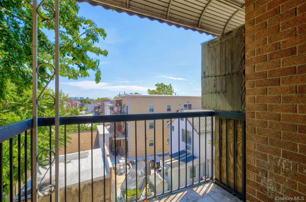 42-11 108 st #3D Corona, NY 11368
