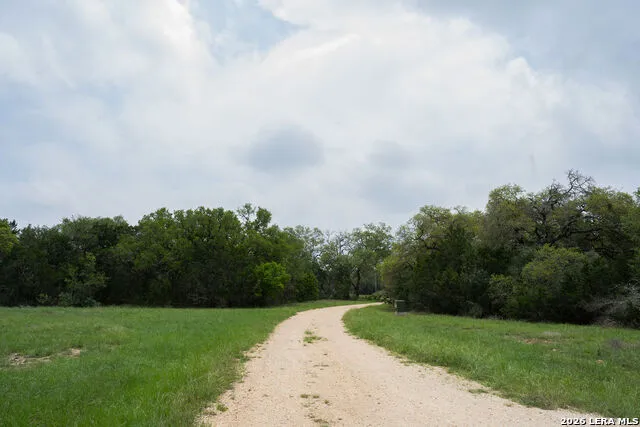 426 MILL RUN New Braunfels, TX 78132