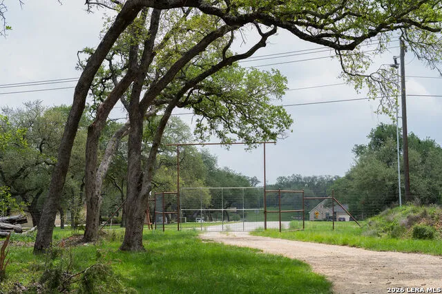 426 MILL RUN New Braunfels, TX 78132