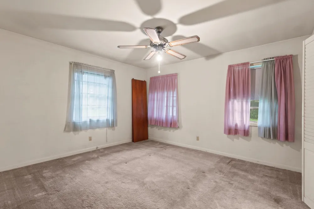 1440 Avenue E Nederland, TX 77627