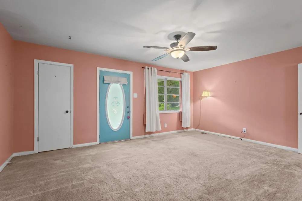 1440 Avenue E Nederland, TX 77627