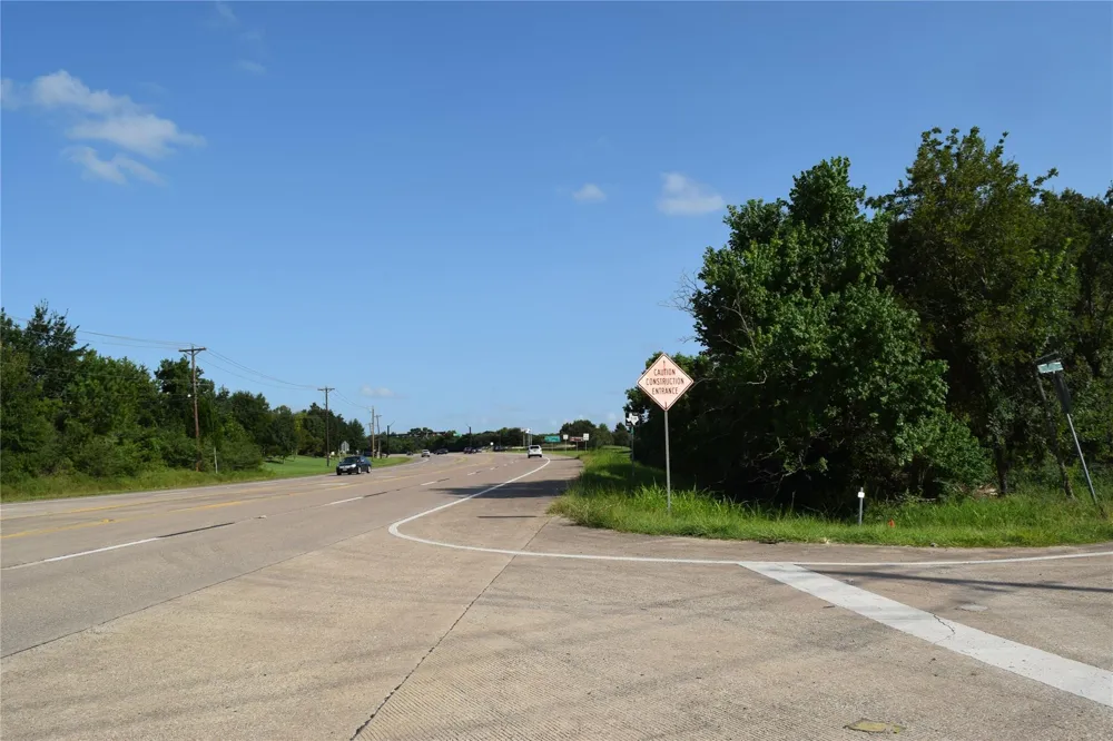 2304 Old Road Friendswood, TX 77546