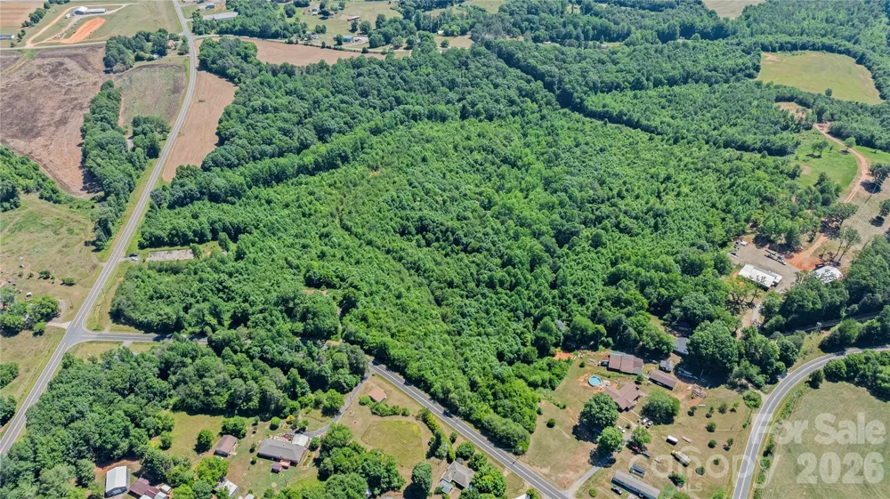 8891 NC 10 Highway Vale, NC 28168