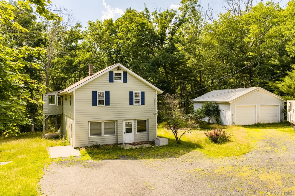13 Oneida Trail Glen Spey, NY 12737