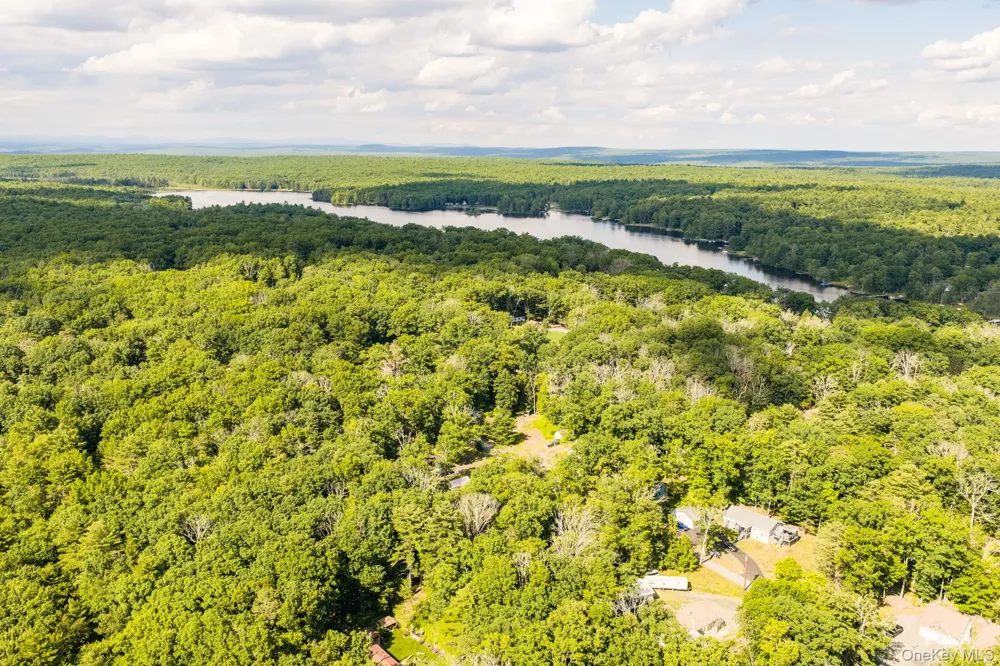 13 Oneida Trail Glen Spey, NY 12737