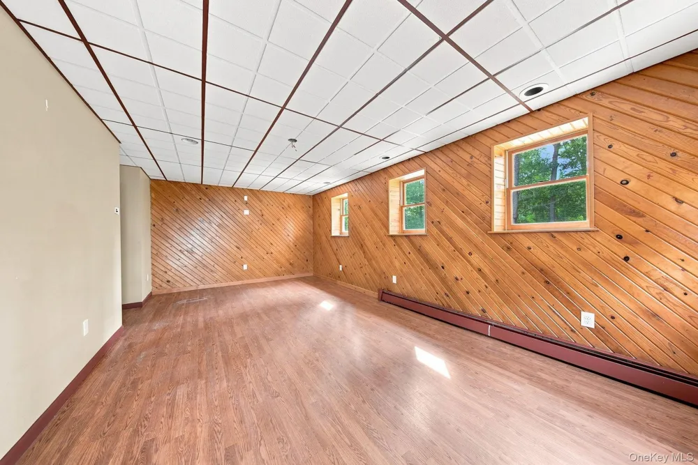 13 Oneida Trail Glen Spey, NY 12737
