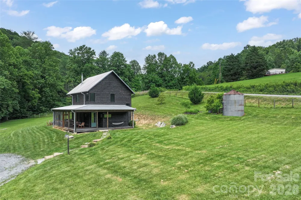 105 Loganberry Trail #1 Fletcher, NC 28732