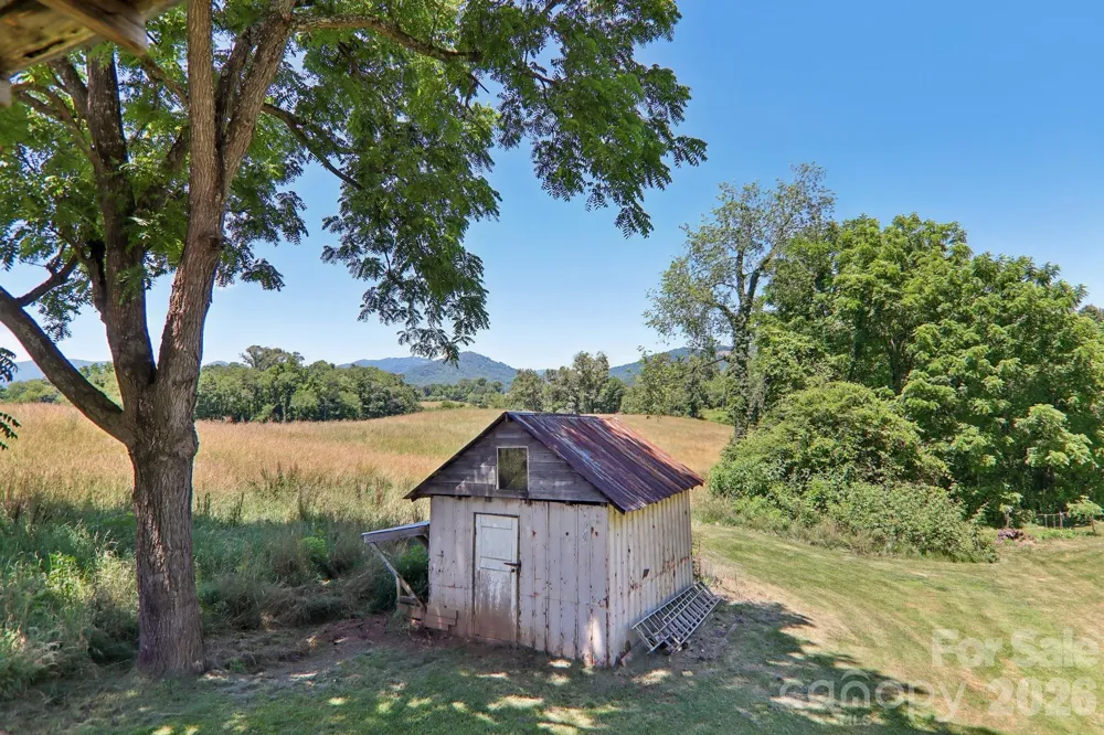 414 Skyline Drive Canton, NC 28716