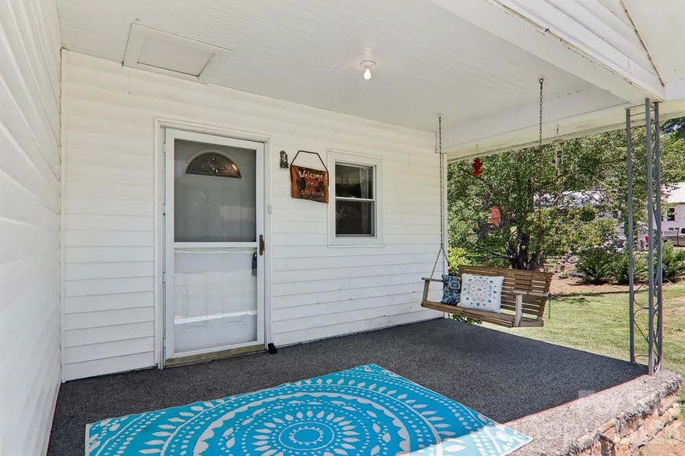 414 Skyline Drive Canton, NC 28716