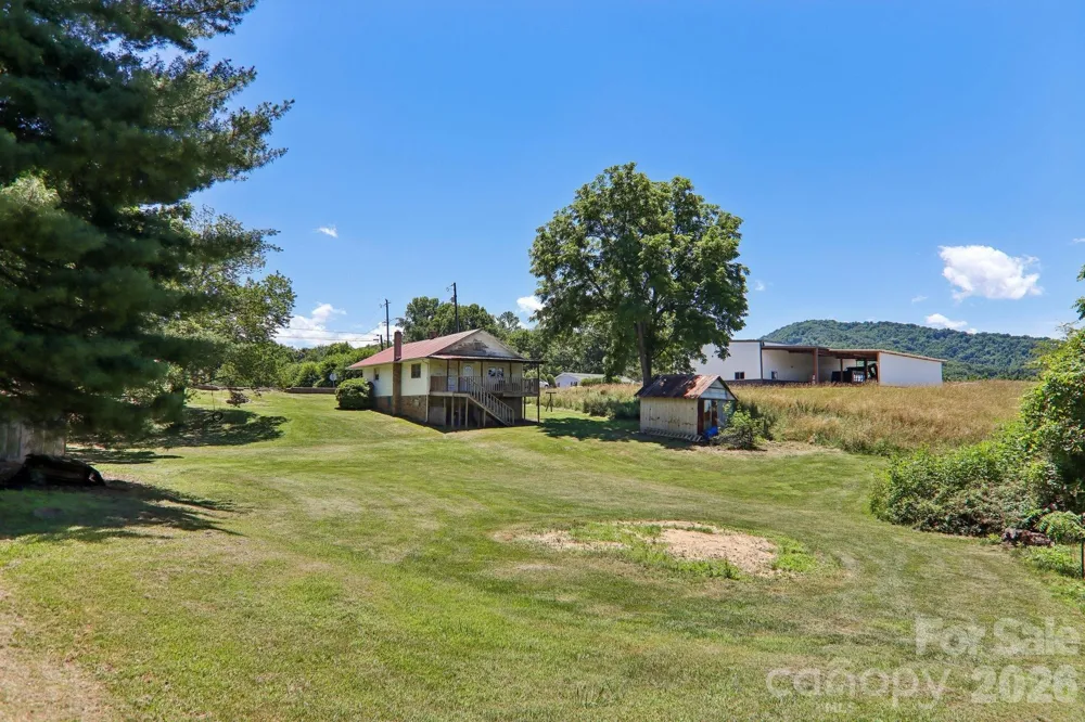 414 Skyline Drive Canton, NC 28716