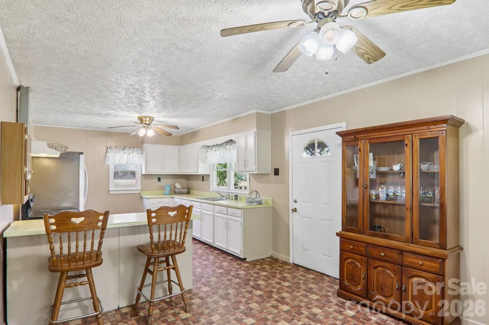 414 Skyline Drive Canton, NC 28716