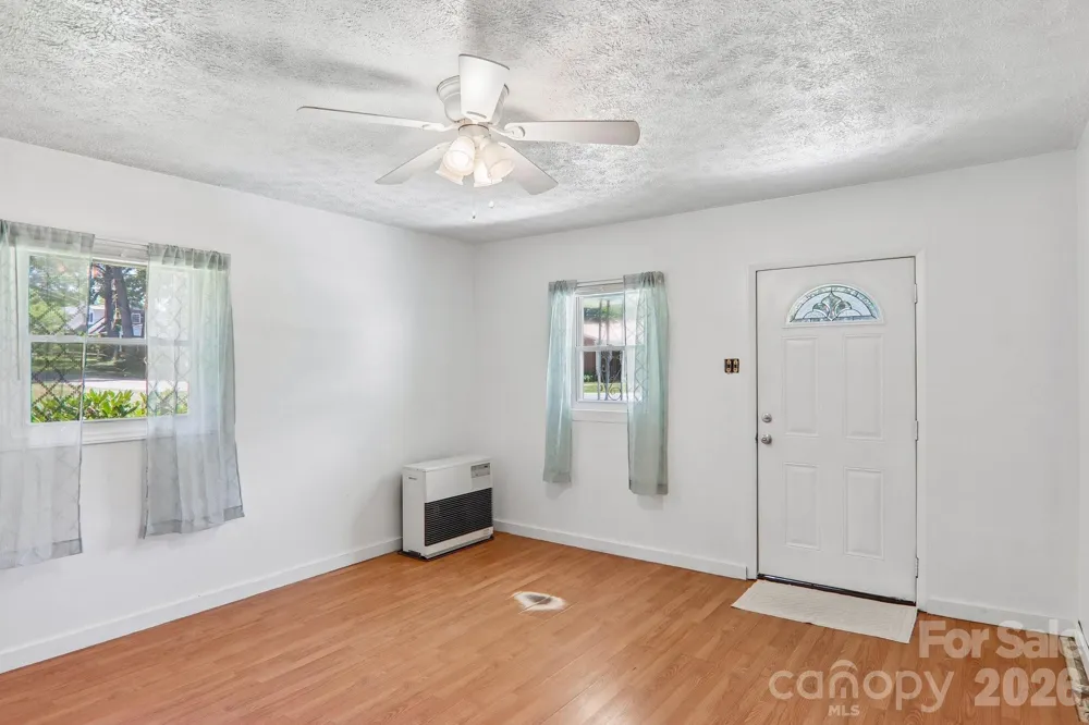 414 Skyline Drive Canton, NC 28716
