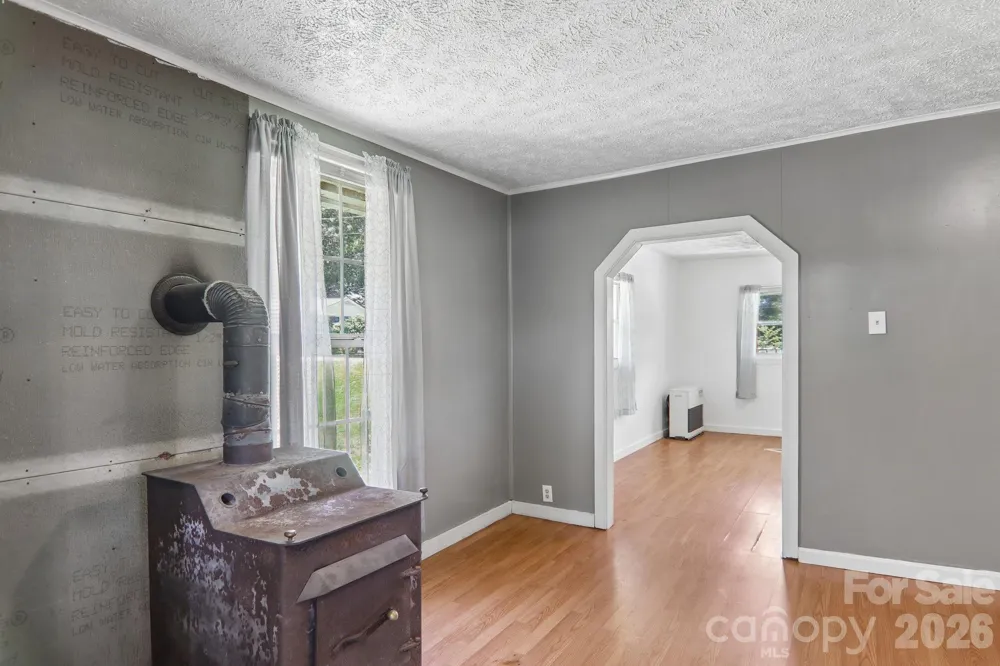 414 Skyline Drive Canton, NC 28716