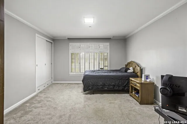 906 E CEDAR ST Seguin, TX 78155