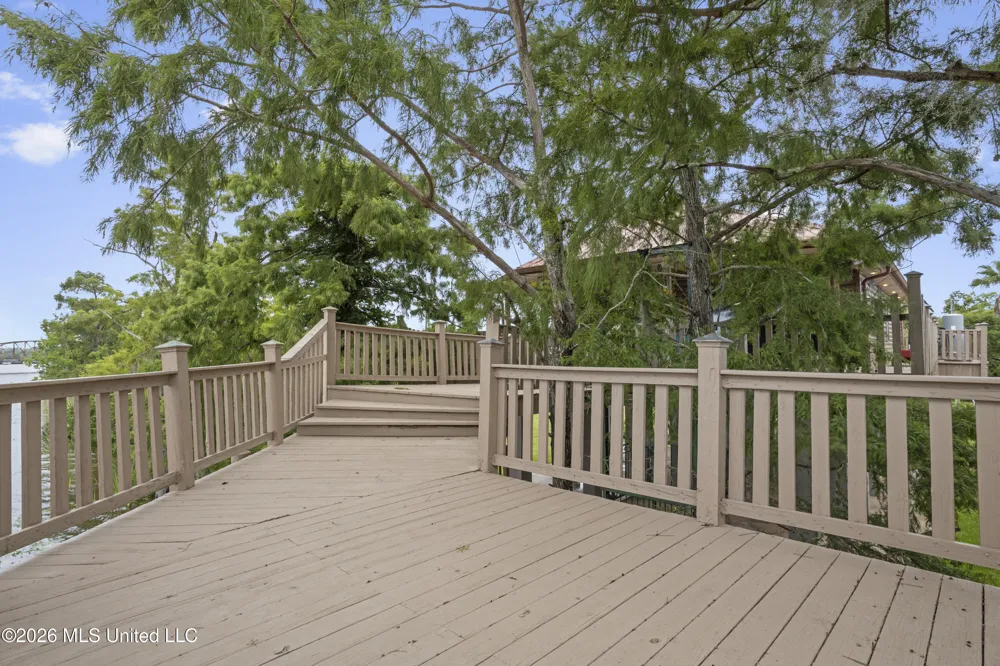 4205 Riverside Drive Pearlington, MS 39572