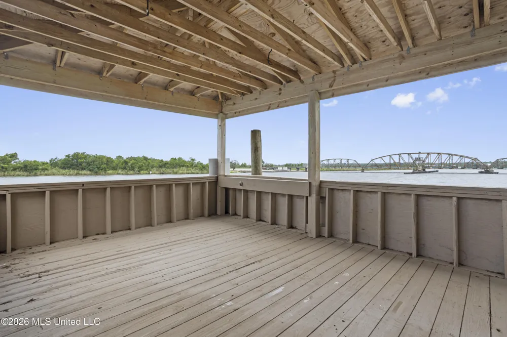 4205 Riverside Drive Pearlington, MS 39572
