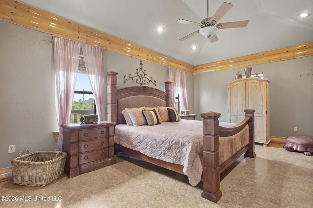 4205 Riverside Drive Pearlington, MS 39572