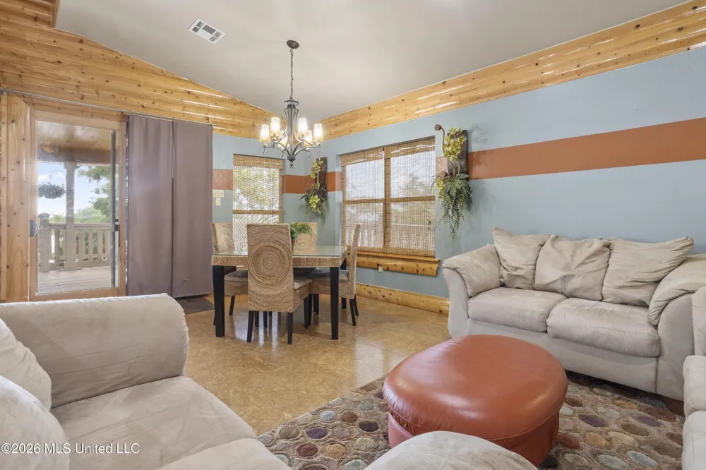 4205 Riverside Drive Pearlington, MS 39572