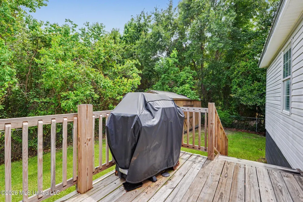 203 Mcdonald Drive Pass Christian, MS 39571