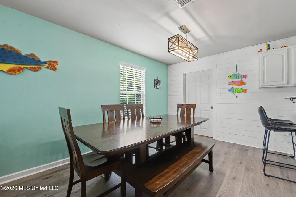 203 Mcdonald Drive Pass Christian, MS 39571