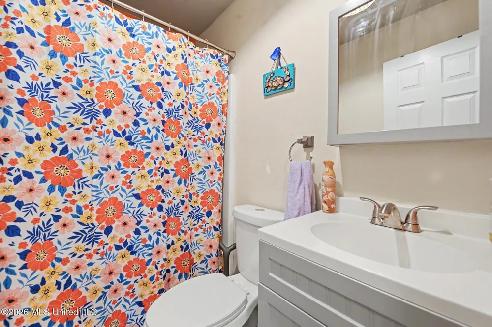 203 Mcdonald Drive Pass Christian, MS 39571