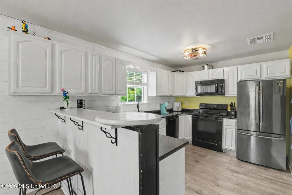 203 Mcdonald Drive Pass Christian, MS 39571