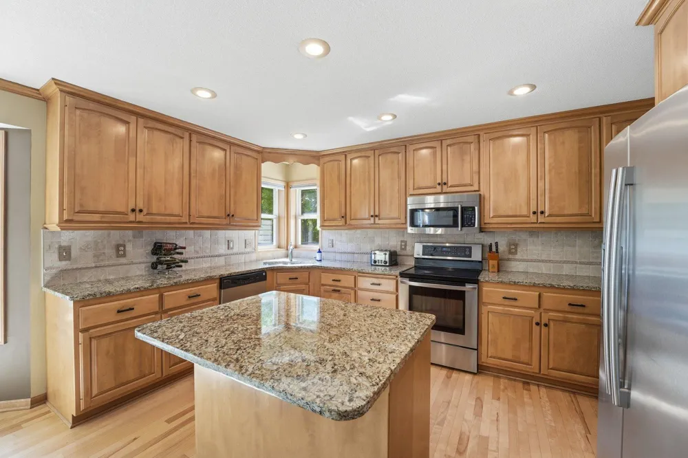 8511 Cedar Court Victoria, MN 55386