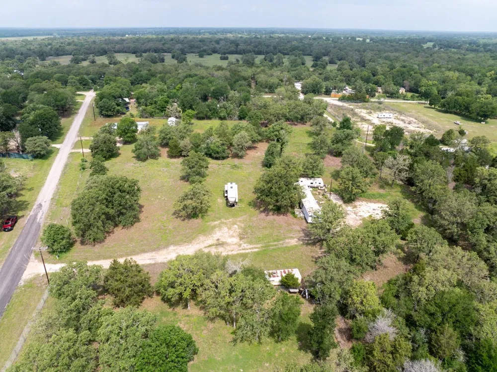 327 Teal Lake Drive Caldwell, TX 77836