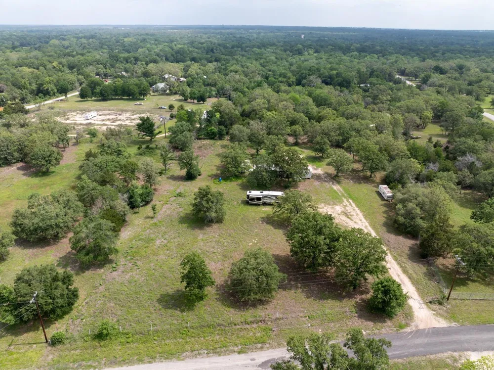 327 Teal Lake Drive Caldwell, TX 77836