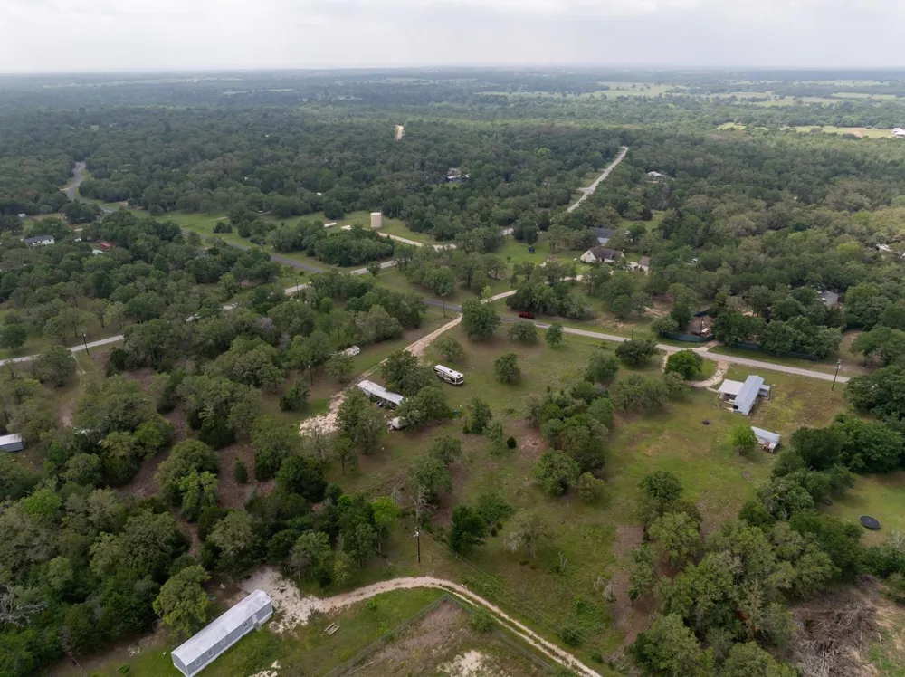 327 Teal Lake Drive Caldwell, TX 77836