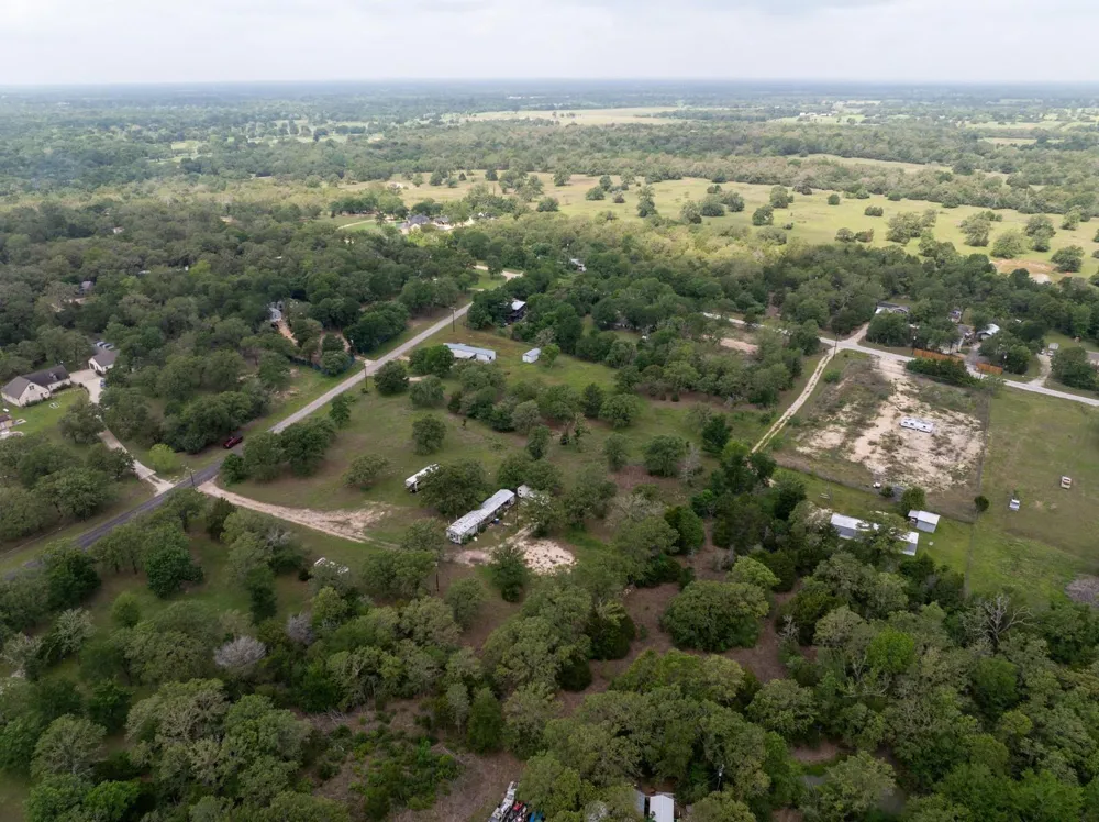 327 Teal Lake Drive Caldwell, TX 77836