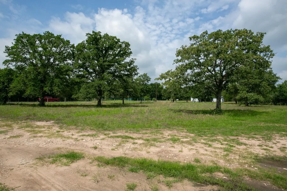 327 Teal Lake Drive Caldwell, TX 77836