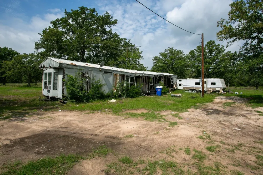 327 Teal Lake Drive Caldwell, TX 77836