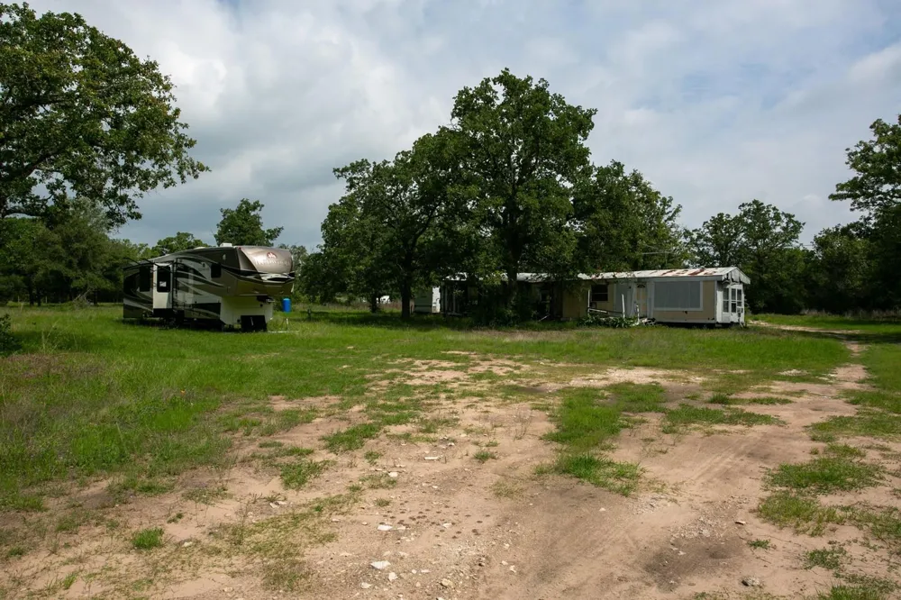 327 Teal Lake Drive Caldwell, TX 77836