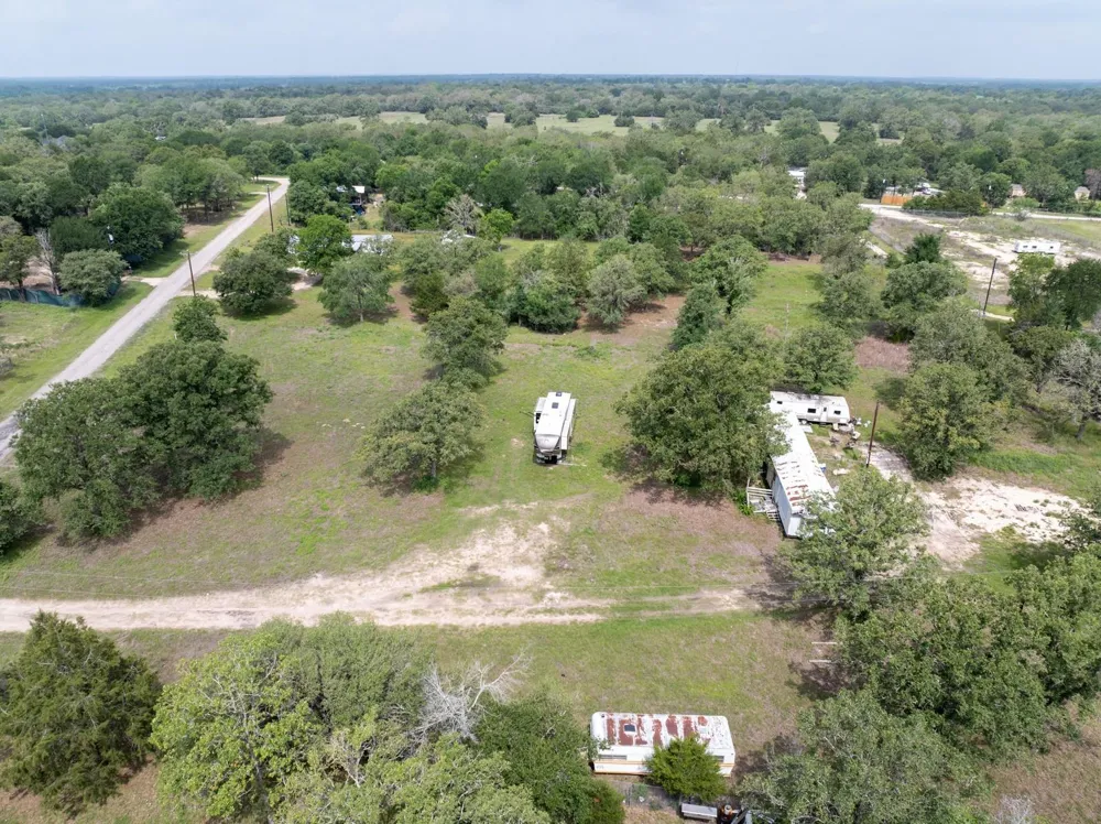 327 Teal Lake Drive Caldwell, TX 77836