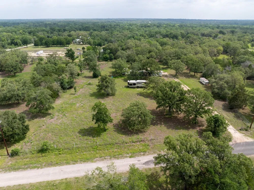 327 Teal Lake Drive Caldwell, TX 77836