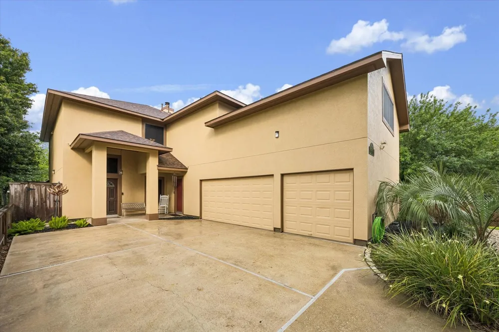 3040 Bayshore Drive #3 Bacliff, TX 77518